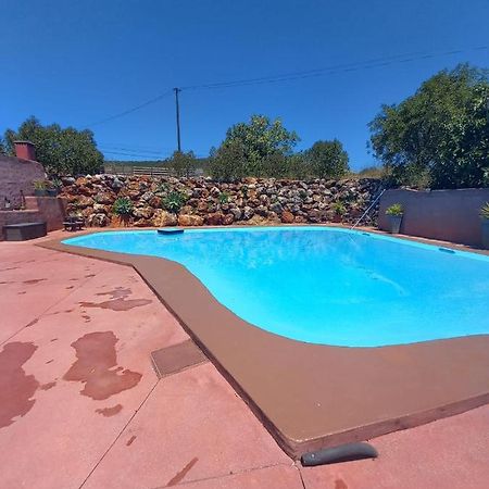 Quinta do Baquenéu- Sitio das Cortes Cortes  Extérieur photo